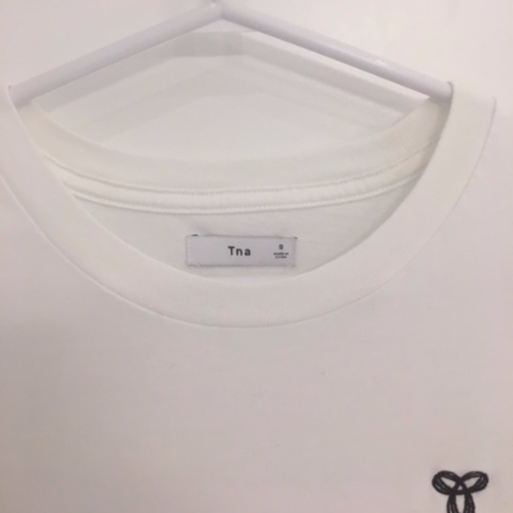 Aritzia White T-Shirt - Picture 2 of 5